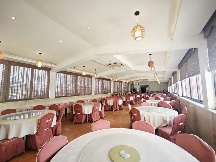 Daguo Chazhen Business Hotel - Image 1