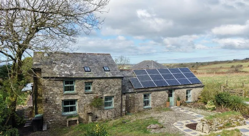 Tor Farm - Image 1