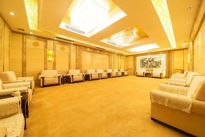 Taixi Hotel - Image 1