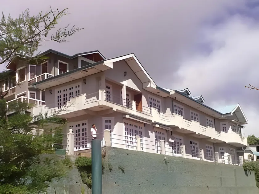 Royal Mount Hotel - Image 1