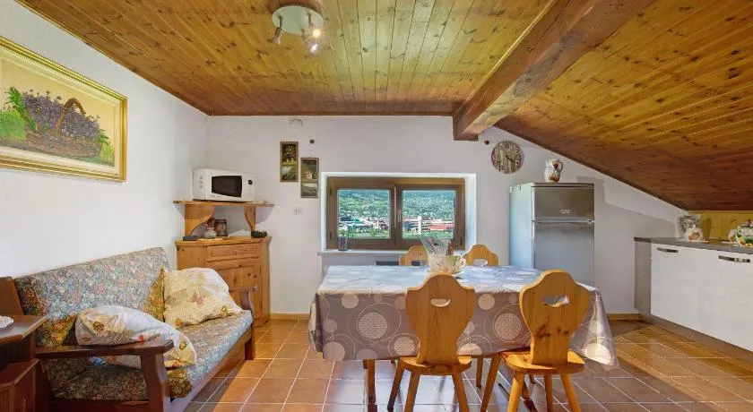 Bellissimo appartamento totalmente attrezzato con giardino | Vista sulla città - Image 1