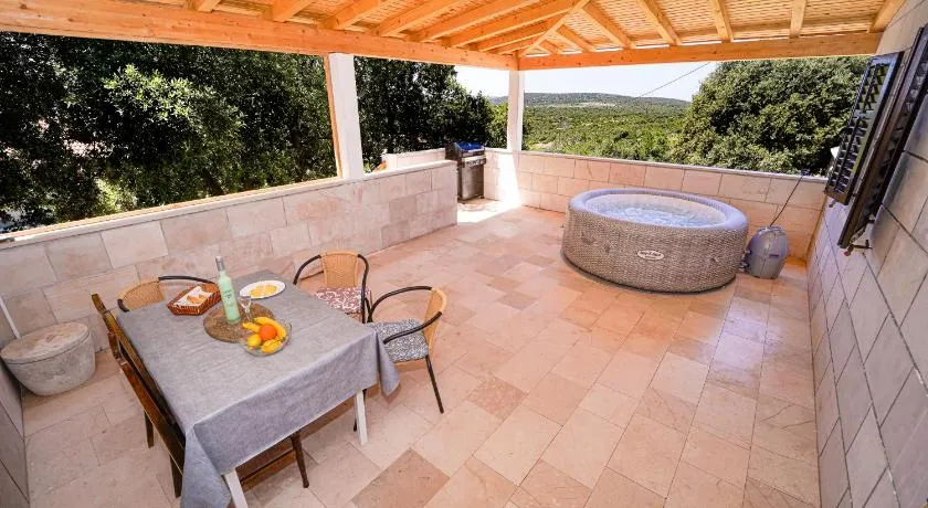 House Relax - Image 1