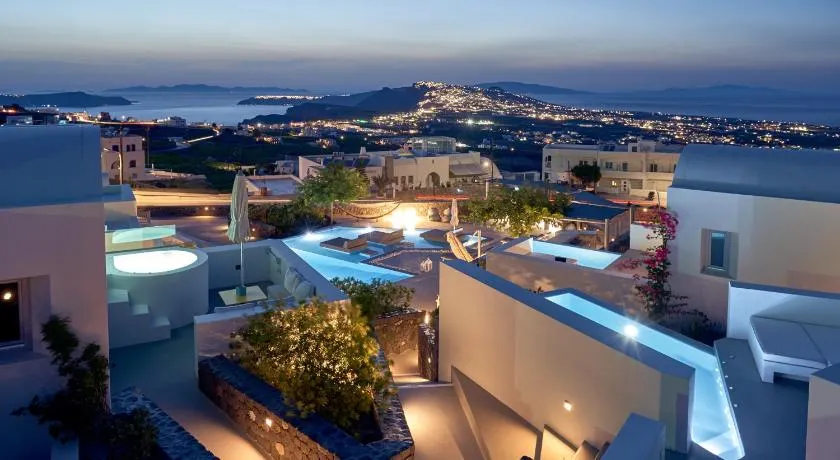 Nova Luxury Suites - Image 1