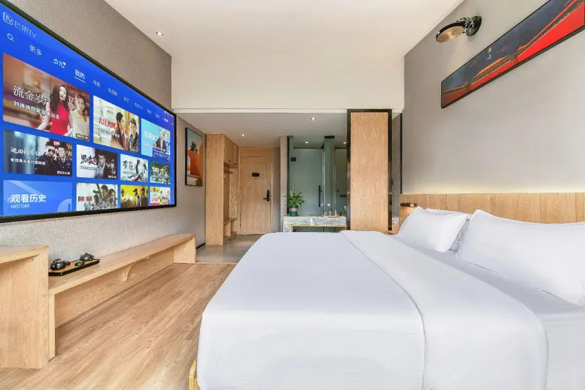 L Hotel (Hongya Central Food Plaza Branch) - Image 1