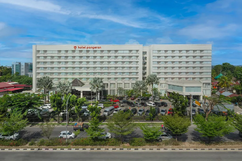 Hotel Pangeran - Image 1