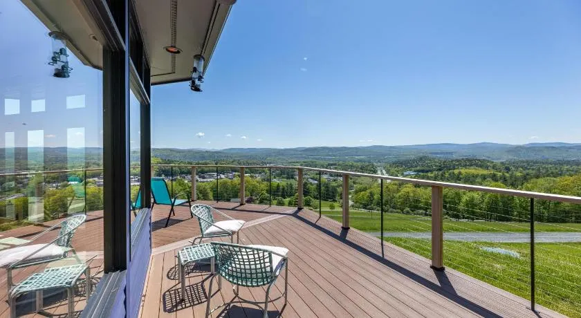 Green Mountain Getaway - Image 1