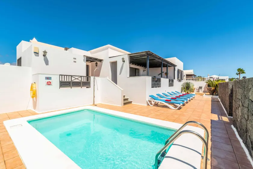 Villa Nancy - Três Quartos Vila, Dormem 6 - Image 1