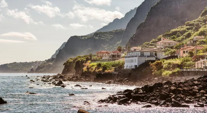 The Waves Hostel by Amazing Madeira - Image 1