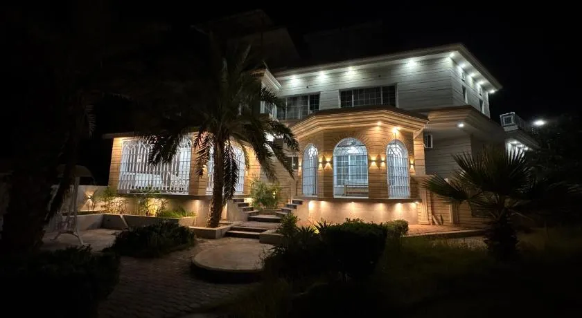 Zee Suites - Image 1