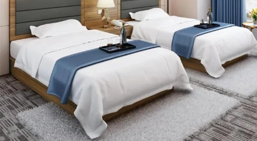 Up Town Hotel - Image 1