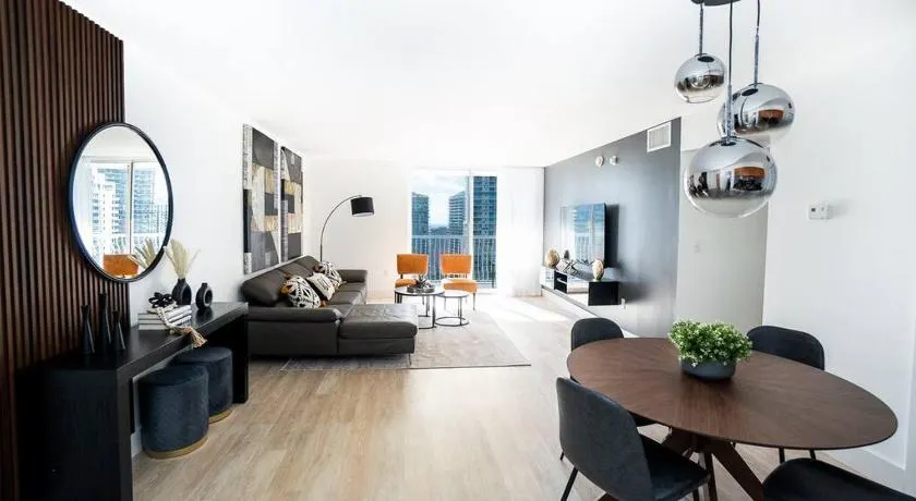 City views at brickell miami - Image 1