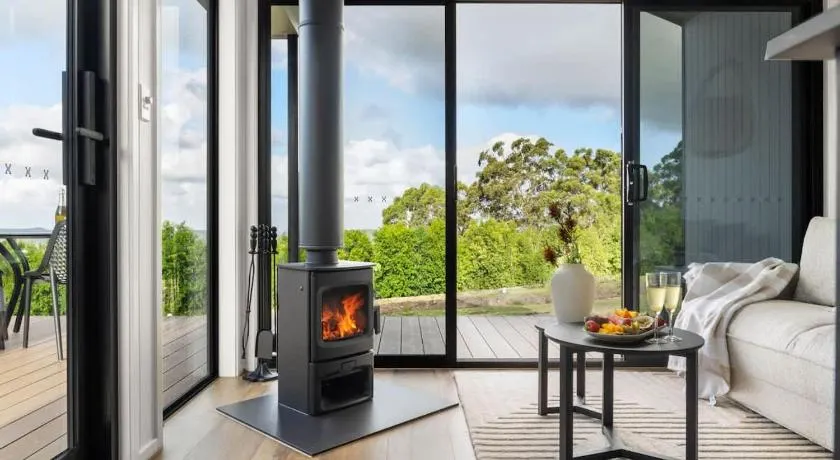 Luxe Villa - Ocean Views 15km to Coolum Beach - Image 1