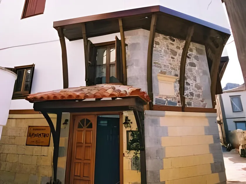 Arxontiko Hotel - Image 1