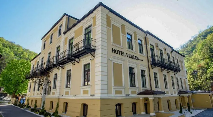 Hotel Versay - Image 1