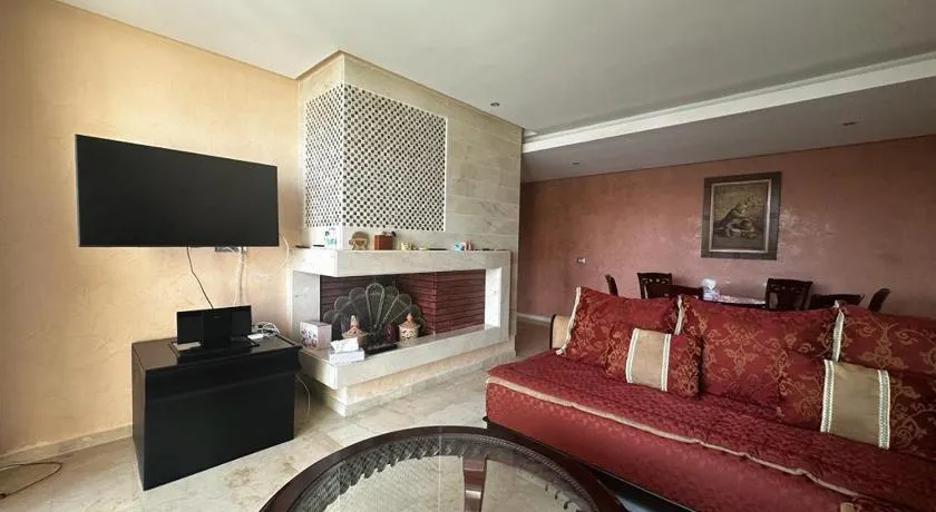 Luxueux Appartement Plage des Nations - Image 1