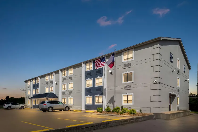SureStay Hotel by Best Western Groves - Image 1