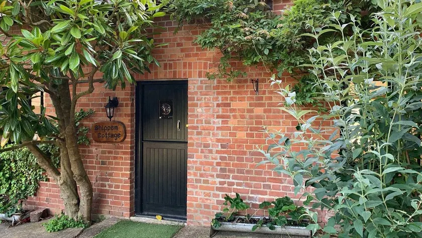 Shippen Cottage - Private Garden - 3 Bedroom - Image 1