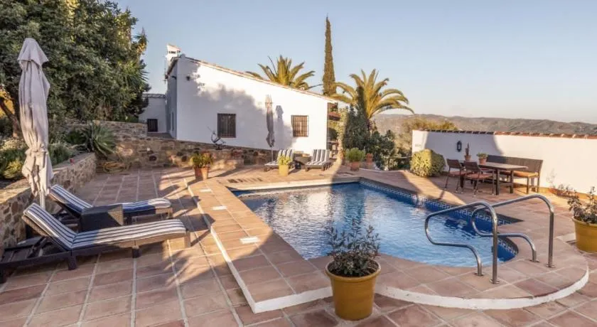 Casa Algarrobo by Rosas Cantares - Image 1
