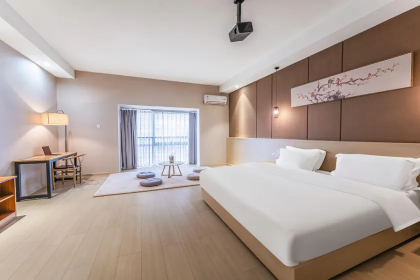 Engel Hotel (Wanda Plaza Branch) - Image 1