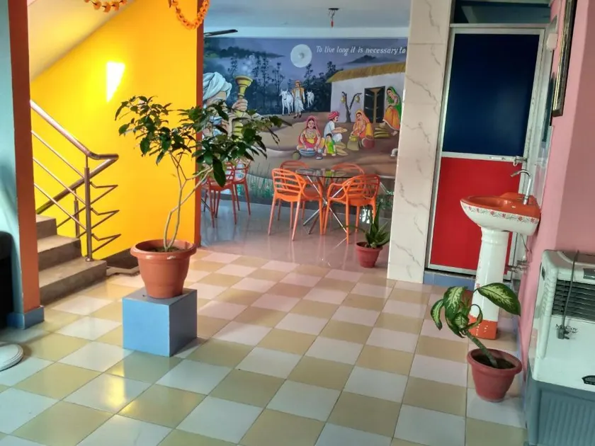 Bliss Guest House Assi Ghat - Image 1