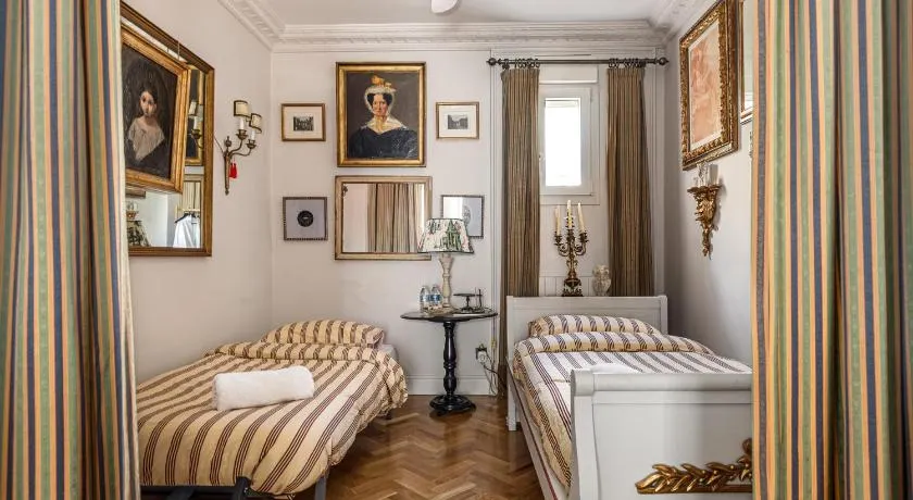 J The Rose Habitación room to rent - Image 1