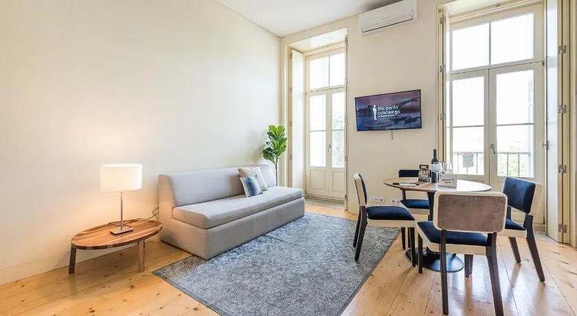 La Maison Aires Apartments - Image 1