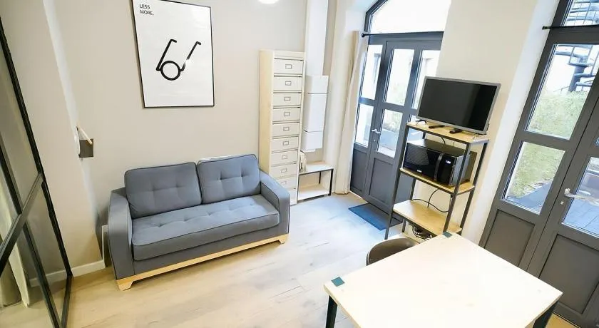 Le Chana - Unique for 3 guests - Terrace - St Paul - Image 1