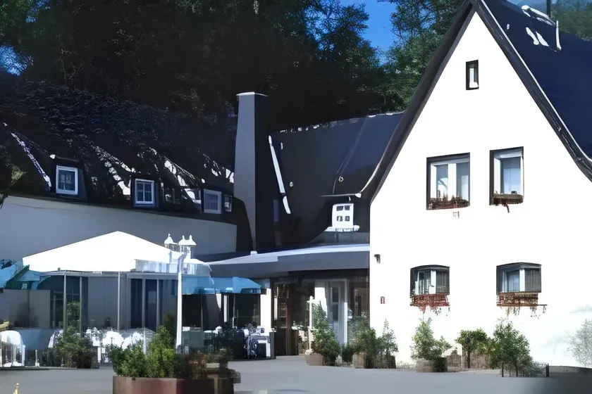 Hotel Landgut Ochsenkopf - Image 1
