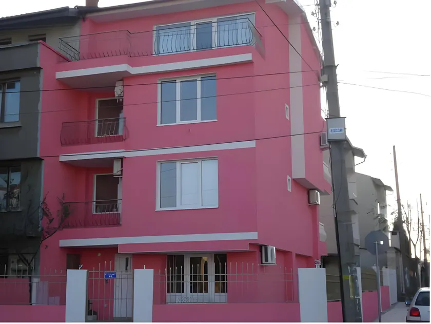 The Sunny Home Guesthouse - Image 1