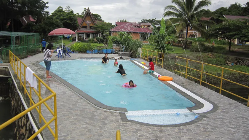 Horas Family Home - Image 1