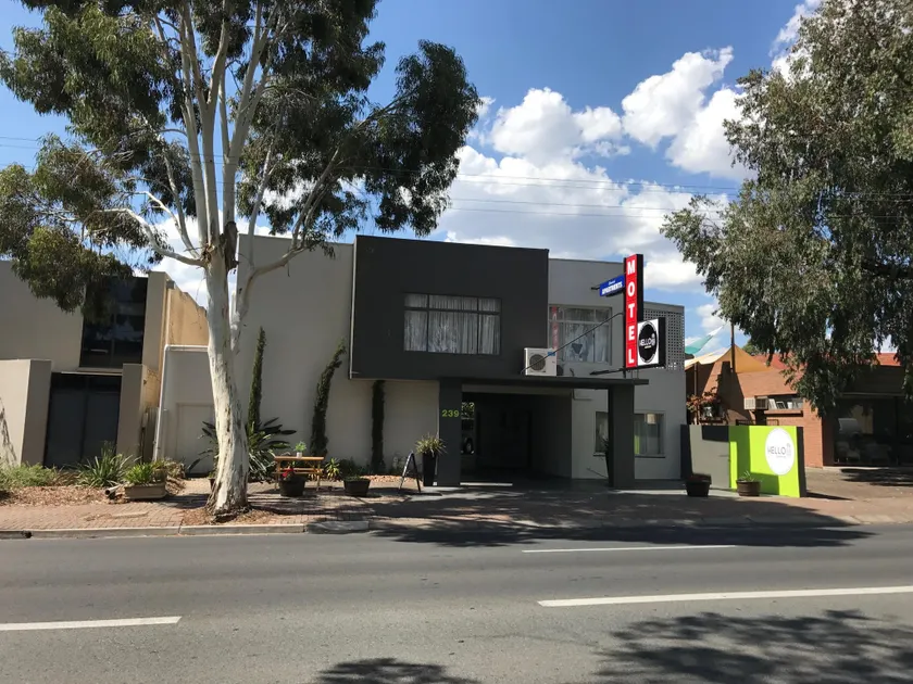Hello Adelaide Motel and Apartments - Image 1