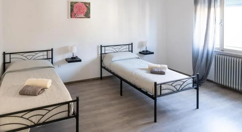 Elite Home - Image 1
