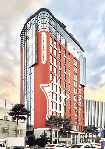 HOMES Red Myeongdong - Image 1