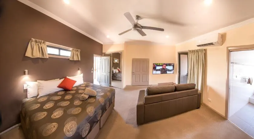 Broken Hill Outback Resort - Image 1