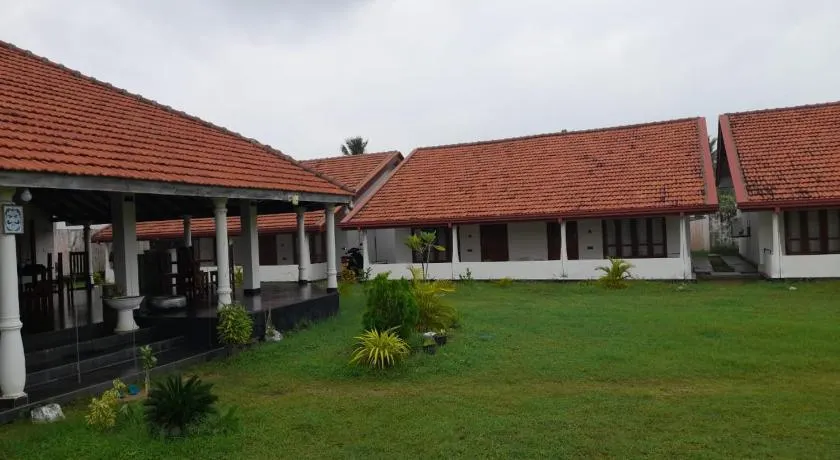 Blu Marine Nilaveli - Image 1
