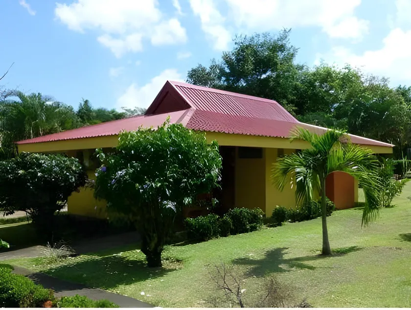 Hotel Arenal Country Inn - Image 1