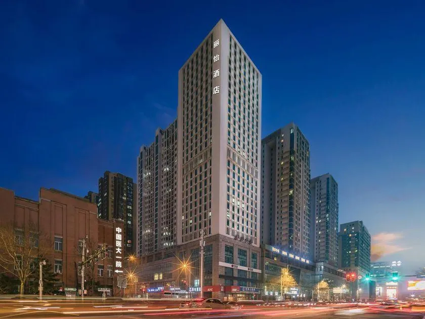Country Inn & Suites by Radisson Hotel (Shenyangzhan Taiyuanjie Yida Yiyuan) - Image 1