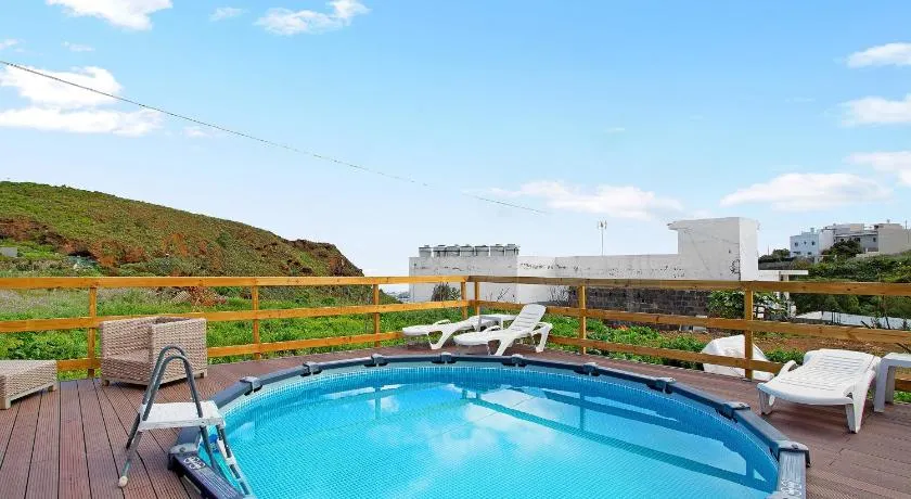 Ferienwohnung 'Montemar 1' mit Meerblick, Gemeinschaftspool und WLAN - Image 1