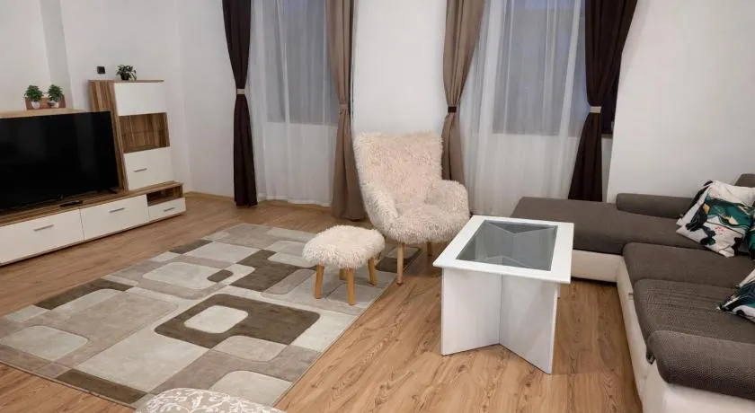 La Casa De Nido-Tágas családias apartman 6 főig, kerttel - Image 1