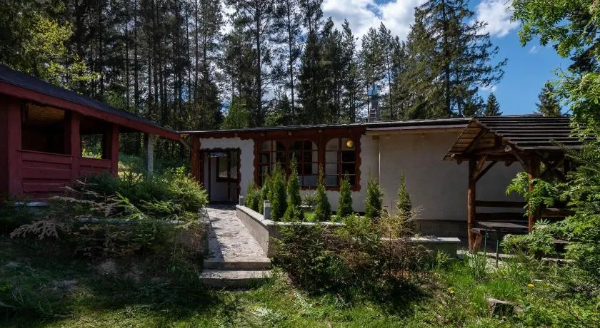 CHATY - woodyganovce sk - Image 1