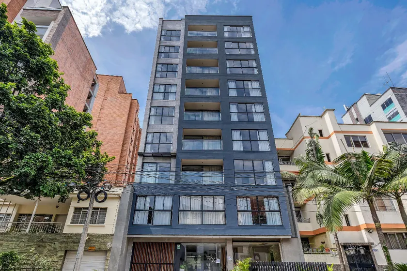 HOUSY Laureles - Image 1