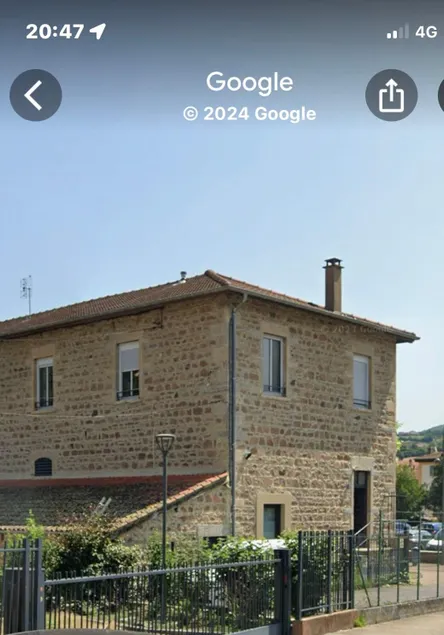 La parenthèse dorée Studio à saint bel - Image 1