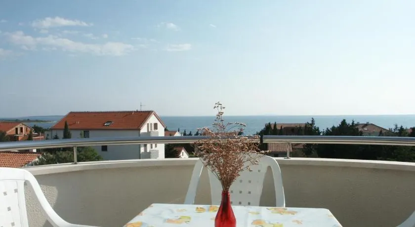 Apartments Luaniva 50m from the see - Image 1