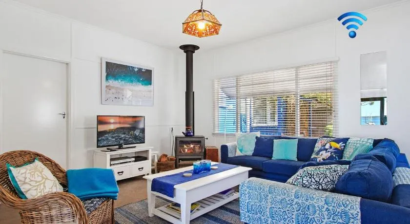 Bay Cottage - Image 1