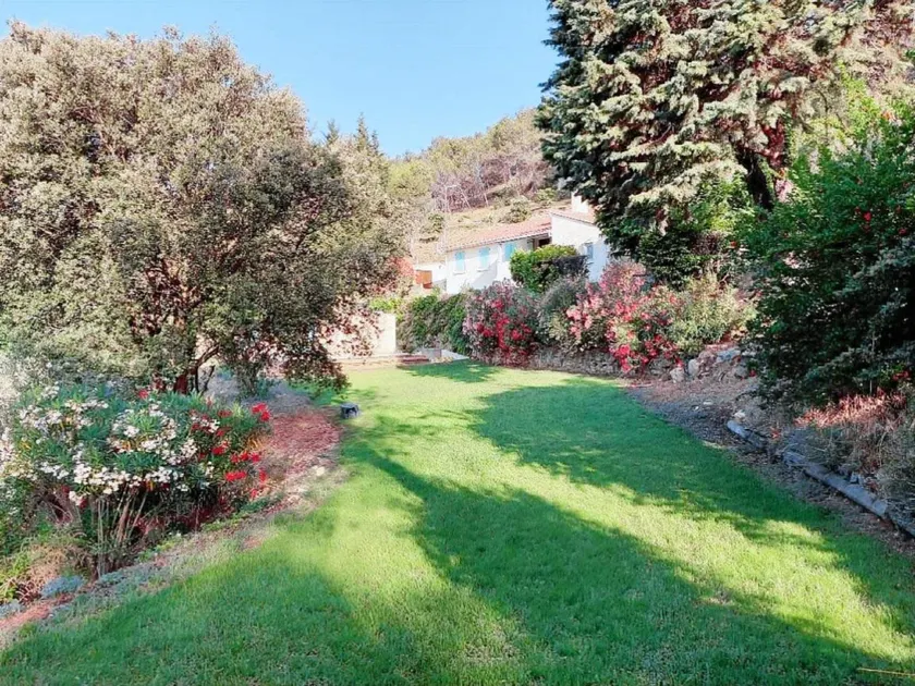 Rummelig villa i Saint-Nazaire - Image 1