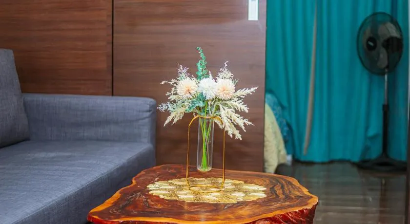 AIR Residence Wondeful Condo Ayala Ave 1703 Central Makati Swim Gym - Image 1