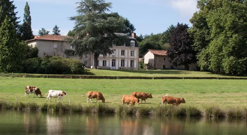 Le Masbareau, Chambre et Table d'Hôtes de Charme, B&B - Image 1