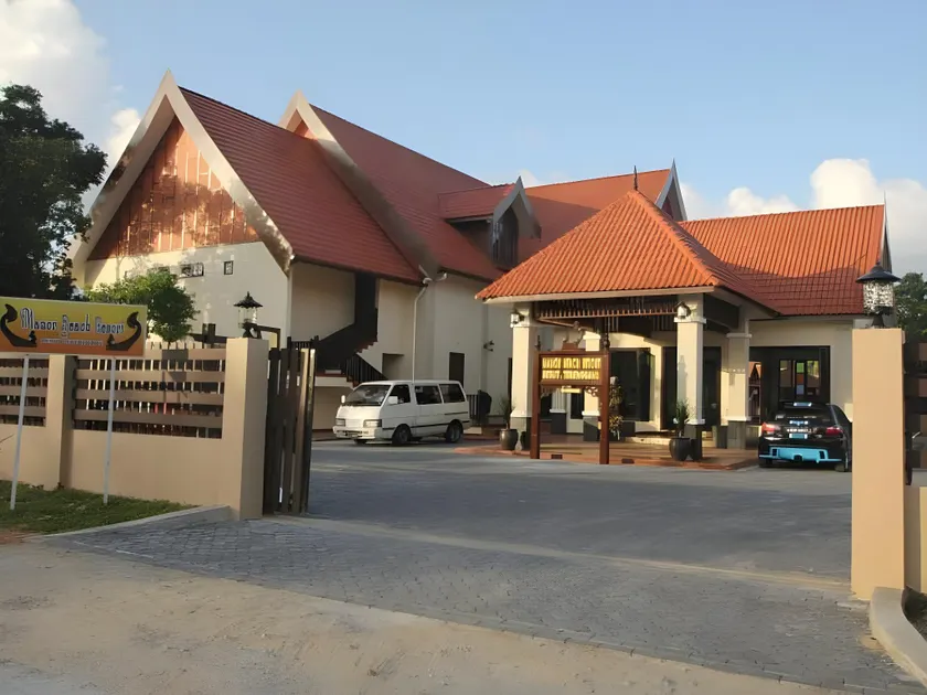 The Manor Beach Resort - Image 1