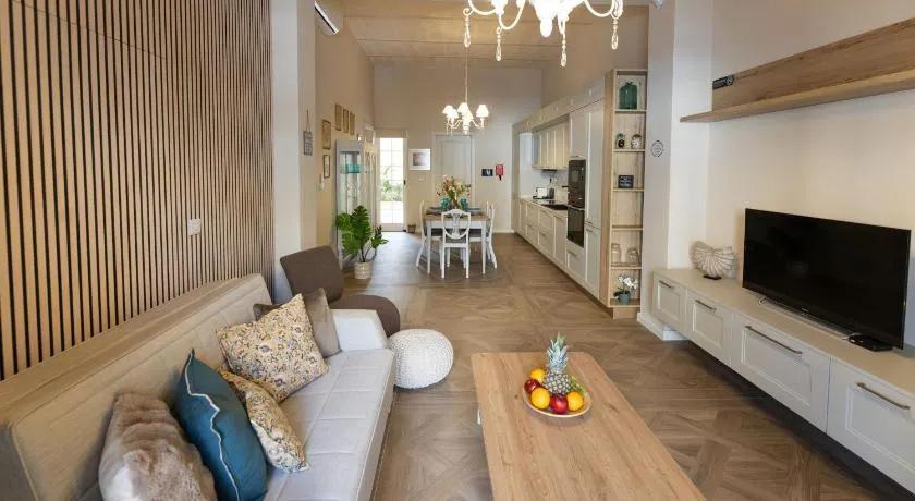 Pawlina Boutique Residence - Image 1
