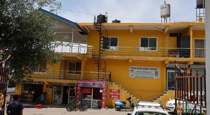 Zhim Zhim Guest House - Image 1